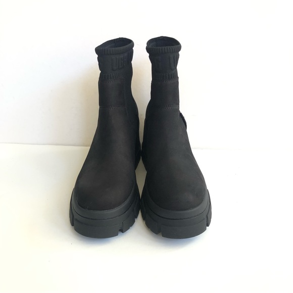 UGG BROOKLYN CHELSEA BLACK WATERPROOF PLATFORM BOOTS size 9 - Picture 3 of 5